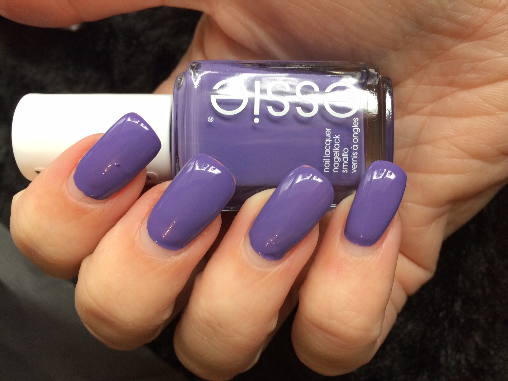 Essie lounge lover lente 2016 Lounge nieuwe kleuren