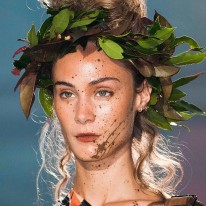 Vivienne-Westwood-Spring-2014-Hair-Makeup-Runway